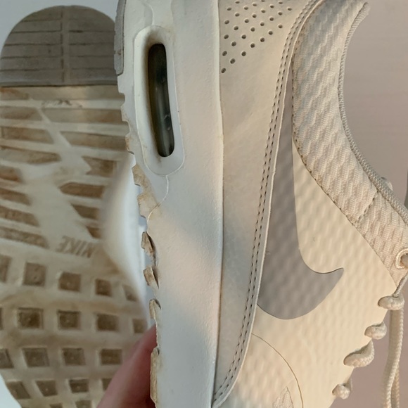 Women’s Nike sneakers - Picture 6 of 6